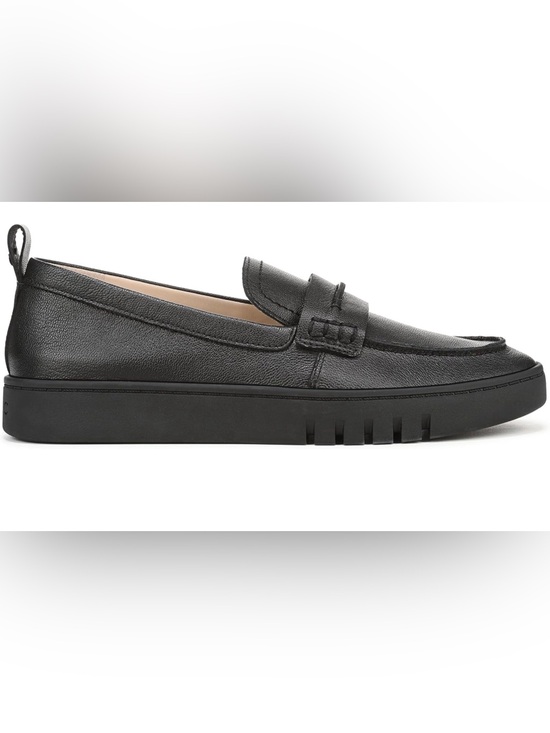 Vionic Other - Vionic Black Leather Slip-On Loafer Size 10